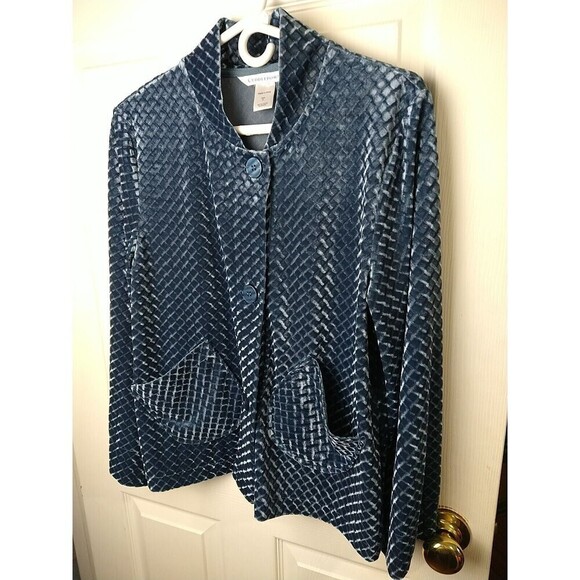 Cuddletown Blue Velour Three Button Mock Neck Pocket Jacket. Size S - Picture 2 of 10
